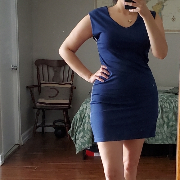 One of a kind dress - Picture 1 of 7